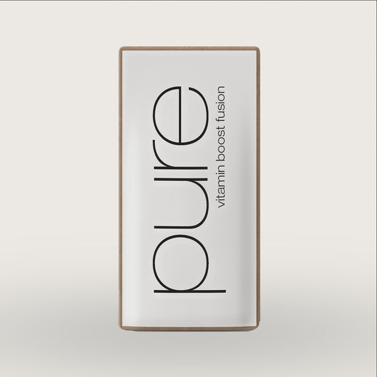 Bustina del prodotto pure Vitamin boost fusion su sfondo beige.