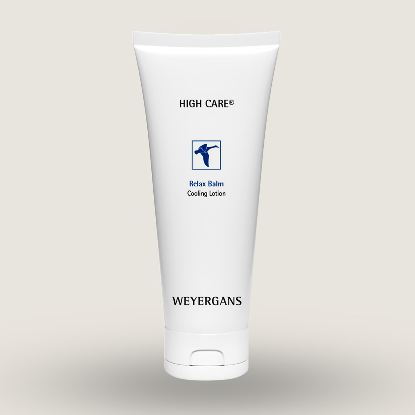 Tubetto di balsamo Weyergans High Care Relax su sfondo beige.