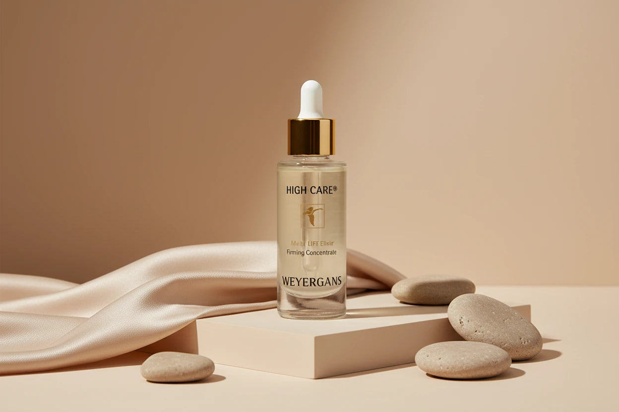 Dettaglio texture Multi Lift Elixir Weyergans High Care su sfondo bianco.
